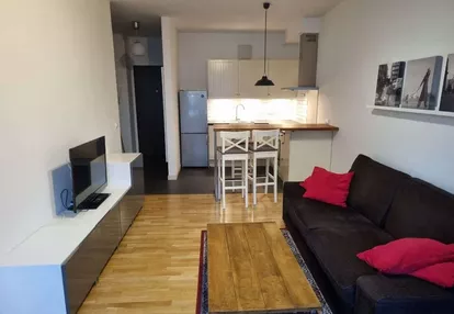 2-pok. w Apartamentowcu 5 min. od ronda Daszynskie