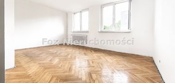 Przestronne 3 pokoje z balkonem w niskim bloku
