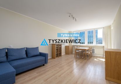 Po remoncie-2 pokoje przy olivia business centre