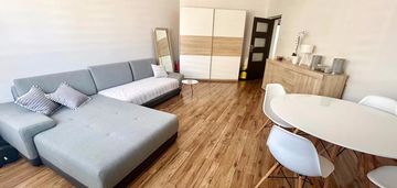 2 pokojowe mieszkanie w centrum w dobrym stanie