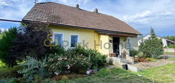 Urokliwa posesja w świetnej lokalizacji