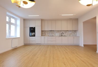 Czynsz jedyne ~300 zł/ 79,11 m2/ 4 pokoje