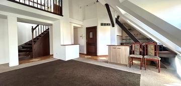 Niestandardowe  * 90 m2 po podłodze