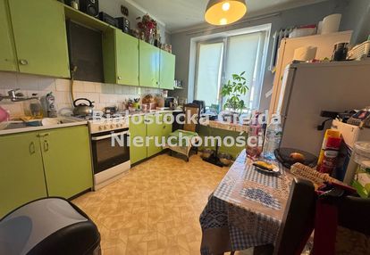 2 pokoje iii piętro pow.48,82m2 ścisłe centrum.