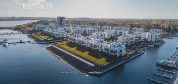Luksusowy apartament z ogrodem nad wodą sol marina