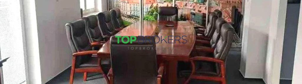 Komfortowy dom dla firmy, własny parking