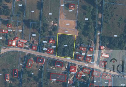 Ładna działka w centrum miejscowości