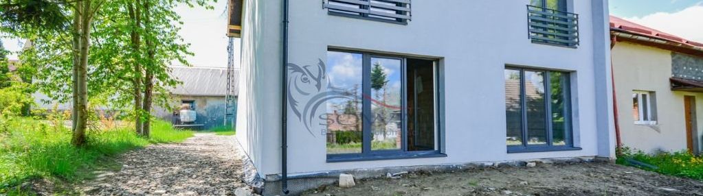 Budynek dwulokalowy w stanie surowym zamkniętym