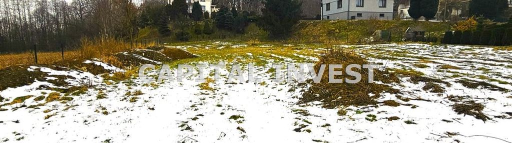 Działka budowlana ogrodzona w czańcu