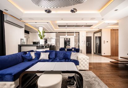 Apartament z tarasem i ogrodem zimowym na dachu!