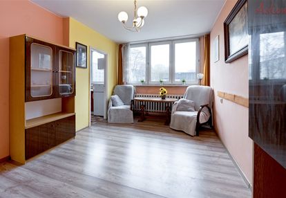 Tychy, os.f, 3 pokoje na parterze.