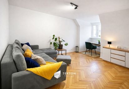 Kawalerka blisko warty oraz starego rynku!