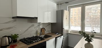 3 miejsca parkingowe / 3 pokoje /taras