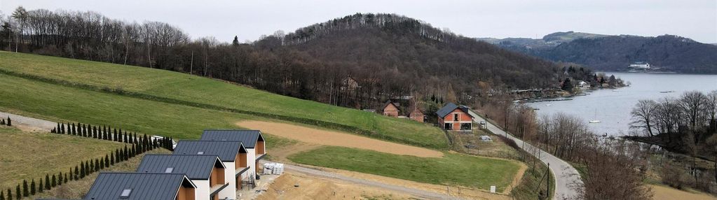 Znamirowice nowe domy nad jeziorem rożnowskim