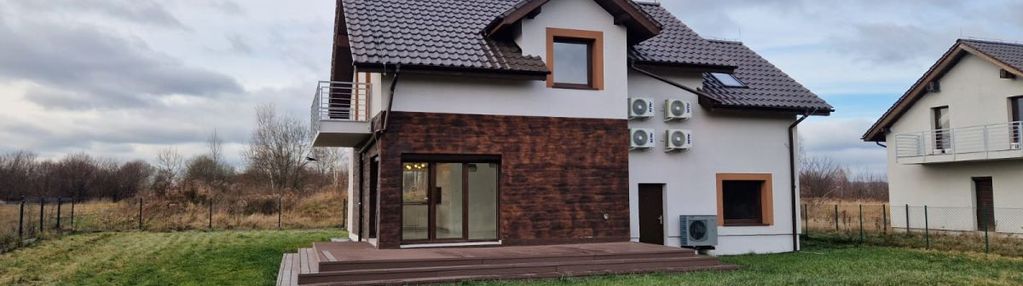 Nowy dom z widokiem na góry