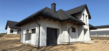 Dom wolnostojący z dobrym dojazdem do miasta