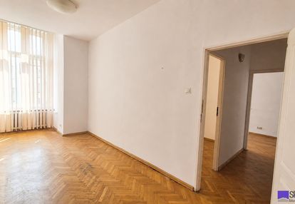 3 pokoje w kamienicy z 1912 r, 10 minut do rynku