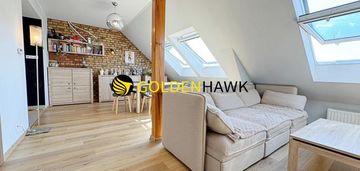 3 pokoje | antresola | + pom. 22 m²