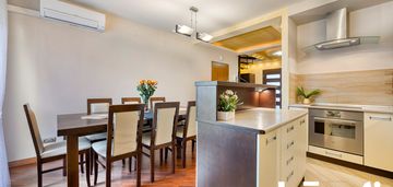 Klimatyzacja, 2 balkony, piwnica– promocyjna cena!