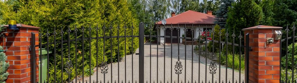 Dąb wielki, dom z klimatem siedliska.