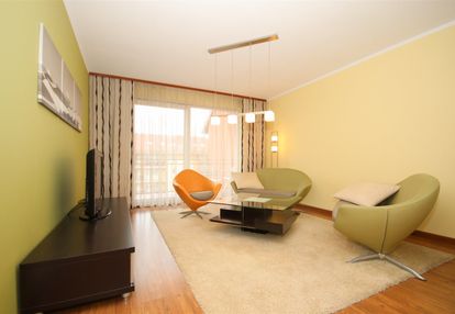 113m|wyposażone|balkon|piwnica|sieć miejska|garaż