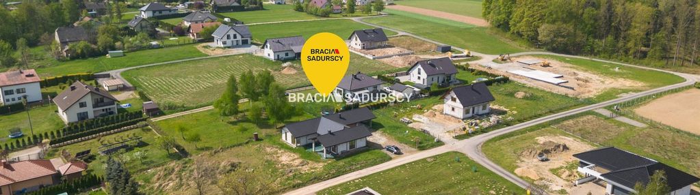 Piękny dom parterowy / 20 ar / las / tomice
