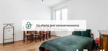 Duże dwupokojowe mieszkanie na muranowie