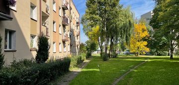 Przestronne  z dużym balkonem na 1 piętrze