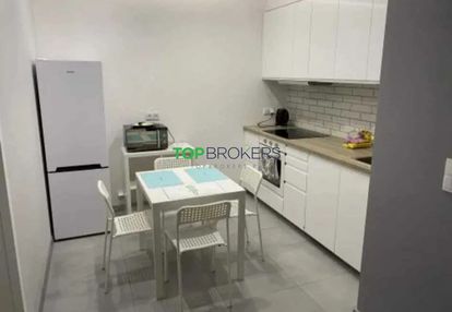 Wygodne 3 pokoje z osobną kuchnią, garaż