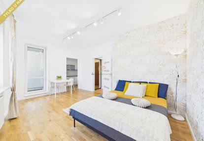 Studio, ul. akademijna 3, garderoba, balkon