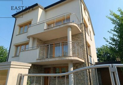 Dom po generalnym remoncie | narożna działka 700 m²
