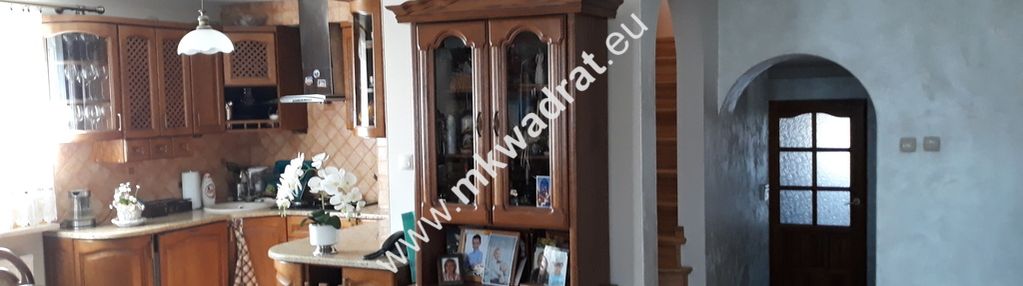 Funkcjonalny dom atrakcyjnej okolicy !
