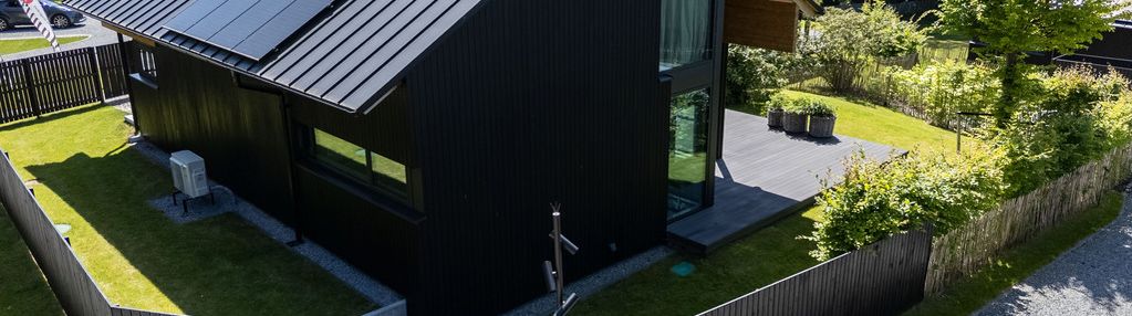 Dom z widokiem na jezioro