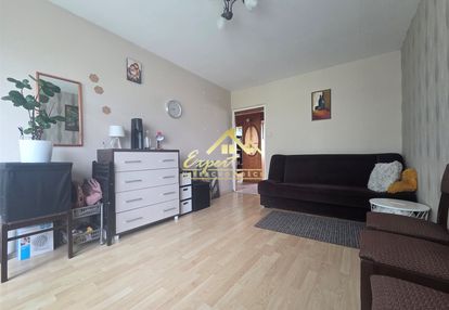 Trzy pokoje w centrum z balkonem