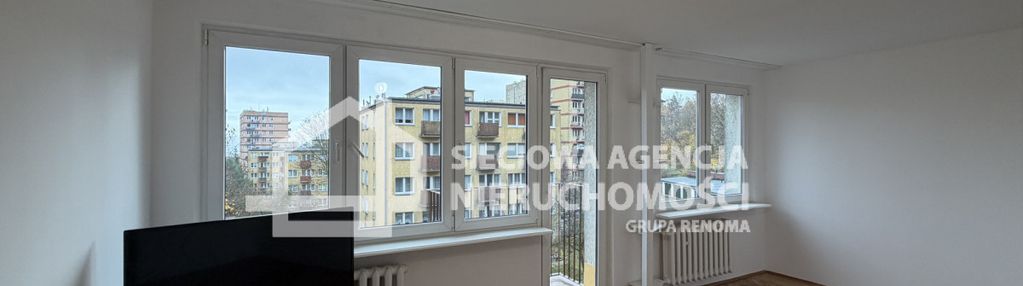 2-pok. przy ścianie lasu z widokiem na morze