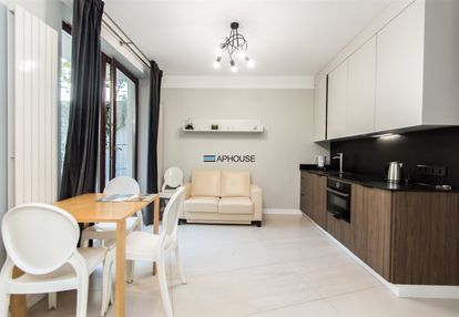 Stare miasto/ogródek/ul kopernika/nowoczesne/eng