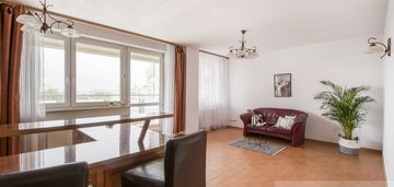 2 pokoje 51 m2 na pradze-południe, duży balkon!