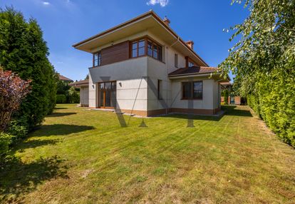 Wolnostojący dom 400m2, bielawa, os.konstancja