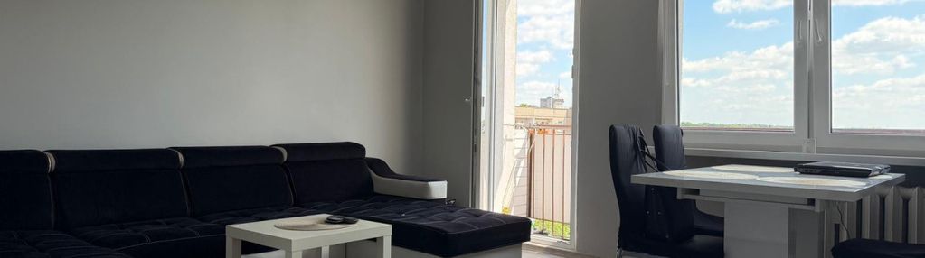 Słoneczne z balkonem i widokiem przemków huta
