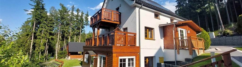 Na sprzedaż budynek mieszkalno - usługowy