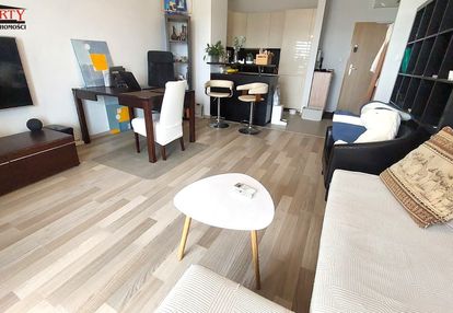 2 pokojowy apartament z meblami i dużym balkonem