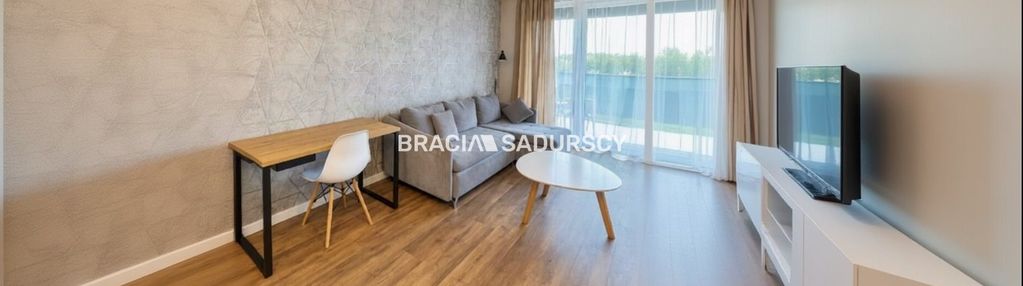 Przestronne studio z ogrodem i tarasam