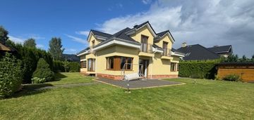 Piękny dom wiczlino wolnostojący