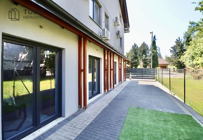 Pracujący dom z wynajętymi 5 niezależnymi lokalami