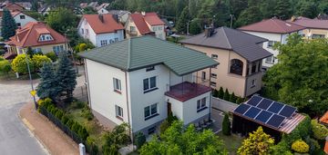 Dom wolnostojący 200 m² z fotowoltaiką i garażem