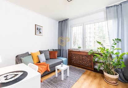 Pokój dla 2 os. w apartamencie 3 pokojowym na wars
