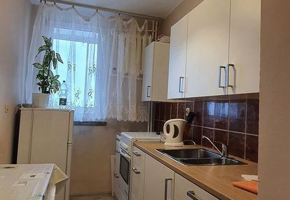 3 niezależne pokoje, kuchnia widna- gwiaździsta