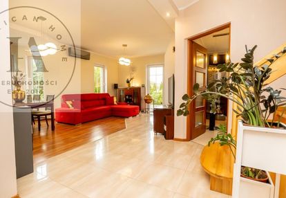 Styl, cisza, prestiż