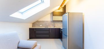 Studio z oddzielną kuchnią34m2*mistrzejowice*klima