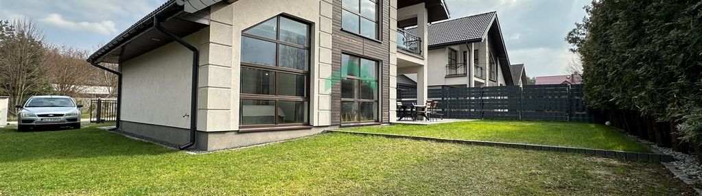 Dom w doskonałej lokalizacji na sprzedaż